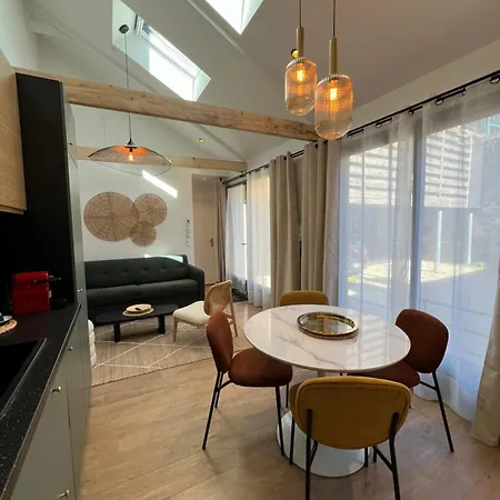 Mercoeur Apartman *